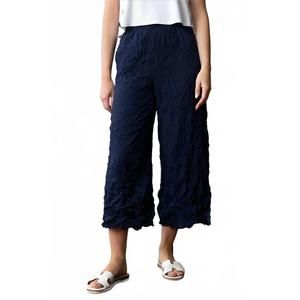 NEW LIV BY HABITAT crinkle crepe crop pant in navy